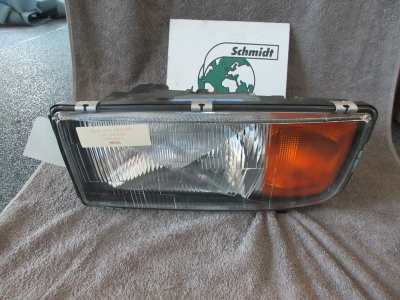 Mercedes-Benz A 941 820 54 61// A 941 820 53 61 KOPLAMP MERCEDES 1835 MP1 EURO 2 NIEUWE !!! - Strålkastare för Lastbil: bild 2 Mercedes-Benz A 941 820 54 61// A 941 820 53 61 KOPLAMP MERCEDES 1835 MP1 EURO 2 NIEUWE !!! - Strålkastare för Lastbil: bild 2