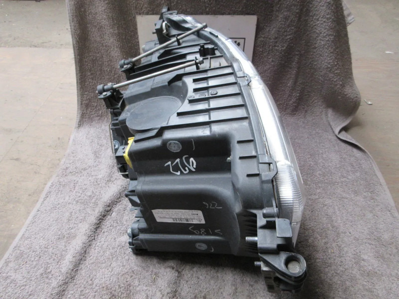 Mercedes-Benz A 960 820 26 39 XENOS KOPLAMP LINKS MERCEDES MP4 EURO 6 LINKS - Strålkastare för Lastbil: bild 3 Mercedes-Benz A 960 820 26 39 XENOS KOPLAMP LINKS MERCEDES MP4 EURO 6 LINKS - Strålkastare för Lastbil: bild 3