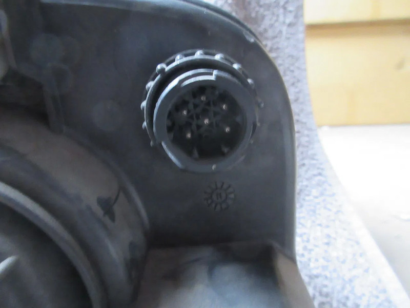 Mercedes-Benz A 973 820 24 61 KOPLAMP MERCEDES ATEGO EURO 5 LINKS - Strålkastare för Lastbil: bild 5 Mercedes-Benz A 973 820 24 61 KOPLAMP MERCEDES ATEGO EURO 5 LINKS - Strålkastare för Lastbil: bild 5