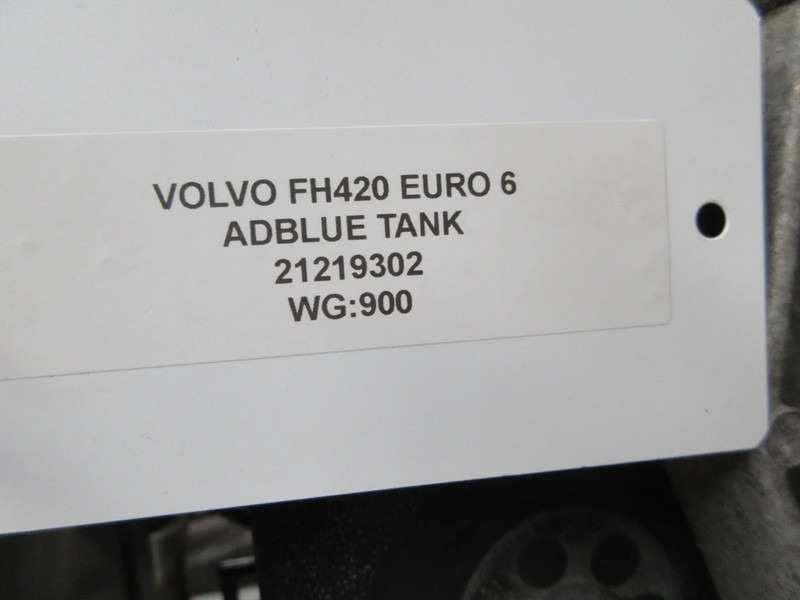 Volvo FH420 21219302 ADBLUE TANK EURO 6 - Bränsletank för Lastbil: bild 3 Volvo FH420 21219302 ADBLUE TANK EURO 6 - Bränsletank för Lastbil: bild 3