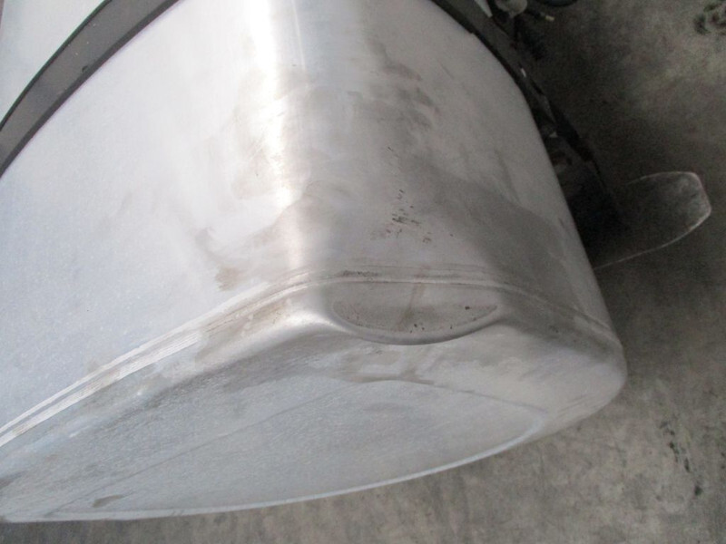 Volvo FM 21516457 BRANDSTOFTANK 730L EURO 5 - Bränsletank för Lastbil: bild 4 Volvo FM 21516457 BRANDSTOFTANK 730L EURO 5 - Bränsletank för Lastbil: bild 4