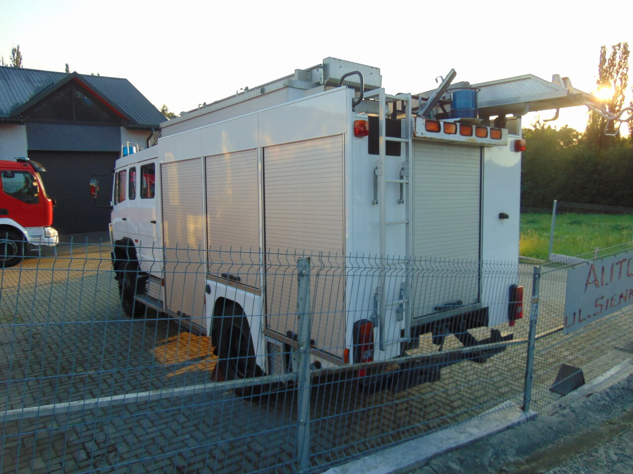 MERCEDES-BENZ 1124AF 4x4 MAGIRUS - Utility/ Specialfordon: bild 3 MERCEDES-BENZ 1124AF 4x4 MAGIRUS - Utility/ Specialfordon: bild 3