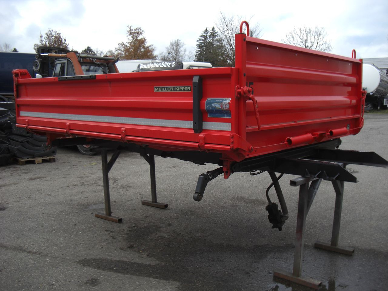 Meiller Kipper 3 Seiten Kipper - Dumper flak: bild 1 Meiller Kipper 3 Seiten Kipper - Dumper flak: bild 1