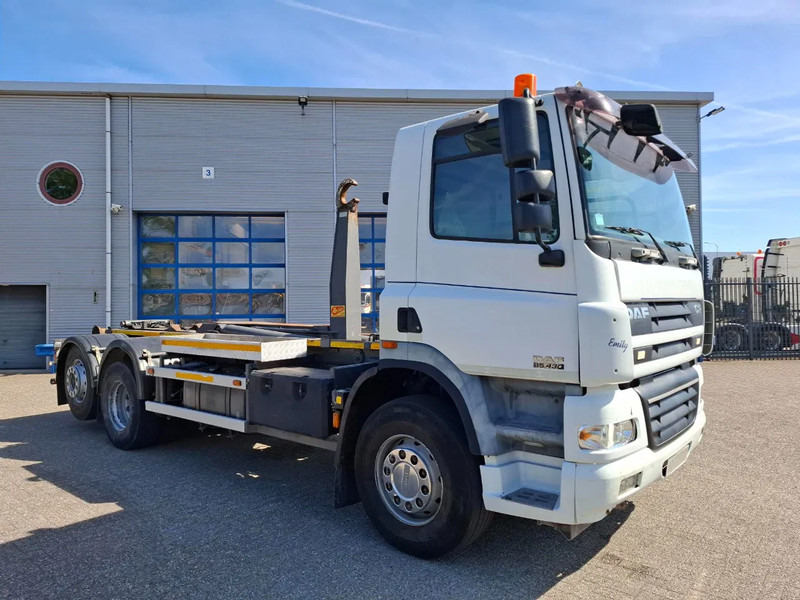 DAF CF85-430 / INTARDER / AJK HOOK SYSTEM / ONLY:431235 KM / LIFT+LENKACHSE / AIRCO / AUTOMATIC / EURO-3 / 2006 - Lastväxlare lastbil: bild 4 DAF CF85-430 / INTARDER / AJK HOOK SYSTEM / ONLY:431235 KM / LIFT+LENKACHSE / AIRCO / AUTOMATIC / EURO-3 / 2006 - Lastväxlare lastbil: bild 4