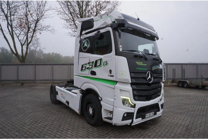 Mercedes-Benz ACTROS 1863 / ENGINE RUNNING / RETARDER/ HYDRAULICS / ONLY: 268593KM / GIGA-SPACE / MIRRORCAM / AUTOMATIC / EURO-6 / 2020 - Dragbil: bild 2 Mercedes-Benz ACTROS 1863 / ENGINE RUNNING / RETARDER/ HYDRAULICS / ONLY: 268593KM / GIGA-SPACE / MIRRORCAM / AUTOMATIC / EURO-6 / 2020 - Dragbil: bild 2