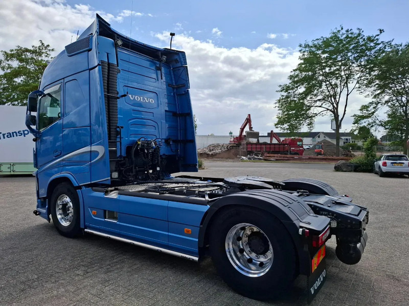 Volvo FH4-500 / HYDRAULICS / 675811 KM / VEB+ / PARKCOOL / NAVI / LWDS / ACC / FULL OPTION / TOP CONDITION / EURO-6 / 2018 - Dragbil: bild 3 Volvo FH4-500 / HYDRAULICS / 675811 KM / VEB+ / PARKCOOL / NAVI / LWDS / ACC / FULL OPTION / TOP CONDITION / EURO-6 / 2018 - Dragbil: bild 3