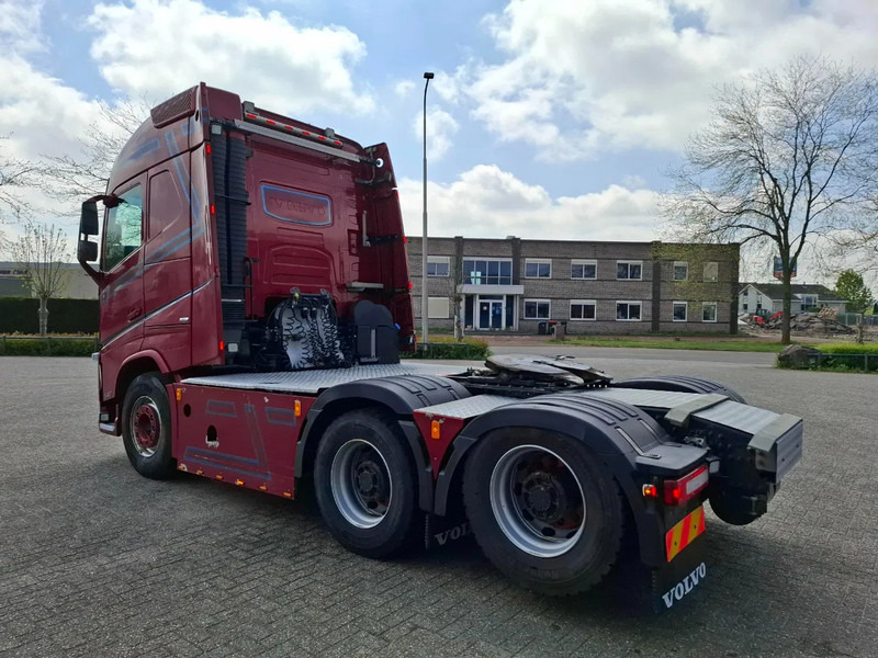 Volvo FH4-540 / 6X4 / BIG AXLE / HYDRAULICS / VEB+ / DYNAMIC STEERING / NAVI / ACC / LWDS / FULL-AIR / LEATHER / AUTOMATIC / EURO-6 / - Dragbil: bild 3 Volvo FH4-540 / 6X4 / BIG AXLE / HYDRAULICS / VEB+ / DYNAMIC STEERING / NAVI / ACC / LWDS / FULL-AIR / LEATHER / AUTOMATIC / EURO-6 / - Dragbil: bild 3