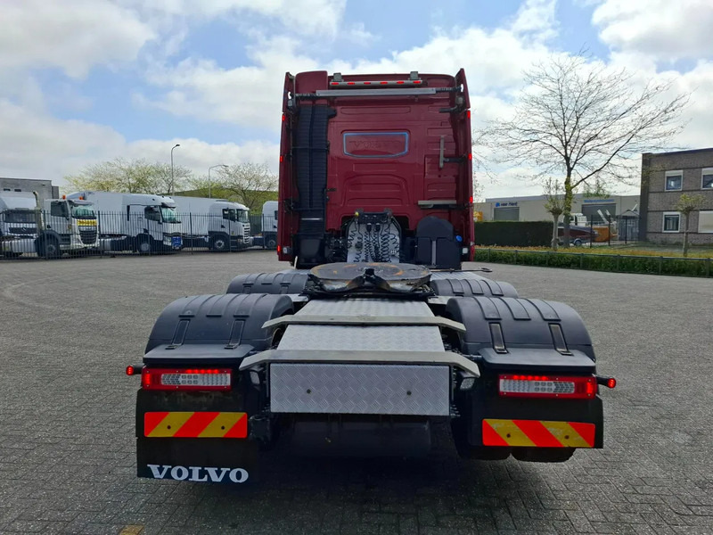Volvo FH4-540 / 6X4 / BIG AXLE / HYDRAULICS / VEB+ / DYNAMIC STEERING / NAVI / ACC / LWDS / FULL-AIR / LEATHER / AUTOMATIC / EURO-6 / - Dragbil: bild 4 Volvo FH4-540 / 6X4 / BIG AXLE / HYDRAULICS / VEB+ / DYNAMIC STEERING / NAVI / ACC / LWDS / FULL-AIR / LEATHER / AUTOMATIC / EURO-6 / - Dragbil: bild 4