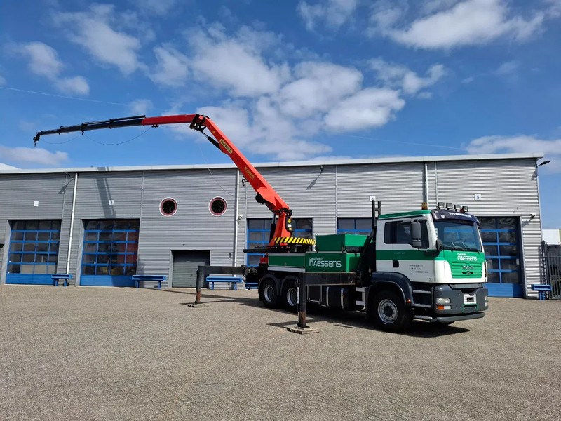 MAN TGA 33.410 / 6X4 / PALFINGER PK4000 1EL ROOFER CRANE / 25M / REMOTE / 2X BIG AXLE / 490677 KM / MANUAL / EURO-3 / 2005 - Kranbil: bild 5 MAN TGA 33.410 / 6X4 / PALFINGER PK4000 1EL ROOFER CRANE / 25M / REMOTE / 2X BIG AXLE / 490677 KM / MANUAL / EURO-3 / 2005 - Kranbil: bild 5