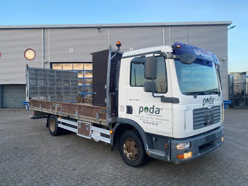 MAN TGL10-180 / HYDRAULISCH PLATFORM / ONLY: 428970 KM / MANUAL / EURO-4 / 2007 - Biltransportbil lastbil: bild 2 MAN TGL10-180 / HYDRAULISCH PLATFORM / ONLY: 428970 KM / MANUAL / EURO-4 / 2007 - Biltransportbil lastbil: bild 2