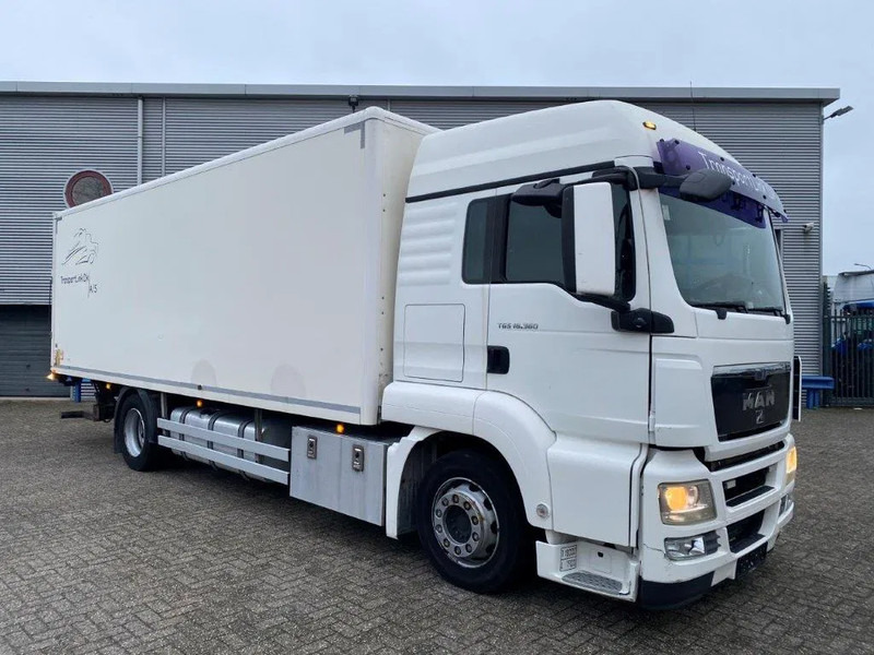 MAN TGS18.360 / HEATED BOX / FULL-AIR / PLATFORM / ONLY:392217 KM / MANUAL / EURO-4 / 2008 - Lastbil med skåp: bild 2 MAN TGS18.360 / HEATED BOX / FULL-AIR / PLATFORM / ONLY:392217 KM / MANUAL / EURO-4 / 2008 - Lastbil med skåp: bild 2