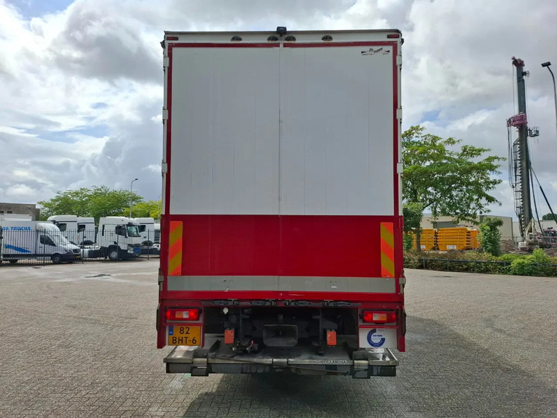 Renault T470 / CLEAN NL TRUCK / TUV:04-11-2025 / SLIDING ROOF / CURTAIN SAILS / SMART TACHO / ACC / LWDS / PLATFORM 2000KG / FRIDGE / AU - Lastbil med skåp: bild 4 Renault T470 / CLEAN NL TRUCK / TUV:04-11-2025 / SLIDING ROOF / CURTAIN SAILS / SMART TACHO / ACC / LWDS / PLATFORM 2000KG / FRIDGE / AU - Lastbil med skåp: bild 4