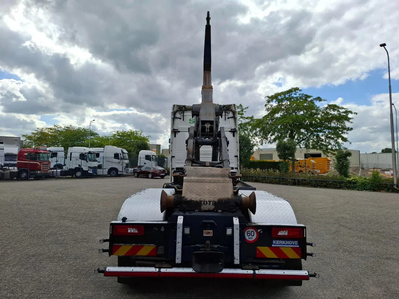 Scania NGS R500 / RETARDER / AJK HOOK 22 TON / LIFT+LENKACHSE / TUV:17-06-2026 / NAVI / LWDS / ALCOA / LEATHER / AUTOMATIC / EURO-6 / 2 - Lastväxlare lastbil: bild 4 Scania NGS R500 / RETARDER / AJK HOOK 22 TON / LIFT+LENKACHSE / TUV:17-06-2026 / NAVI / LWDS / ALCOA / LEATHER / AUTOMATIC / EURO-6 / 2 - Lastväxlare lastbil: bild 4