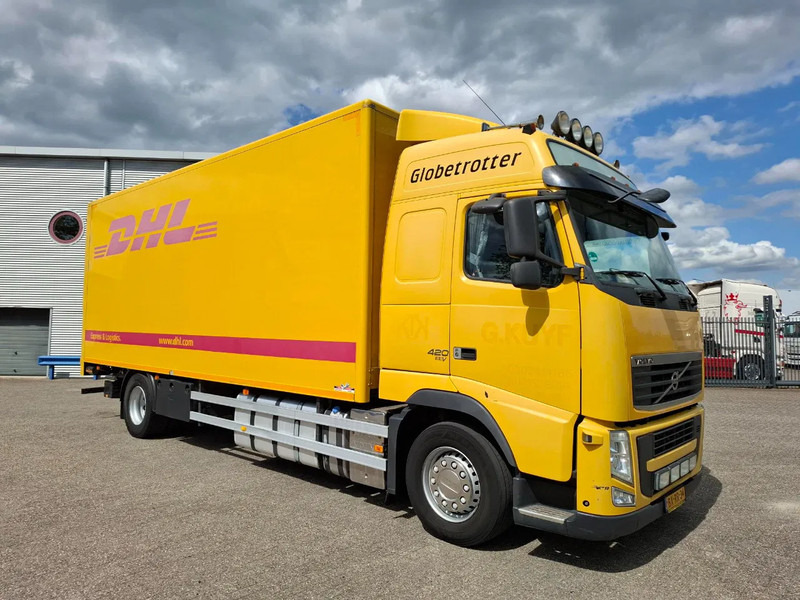 Volvo FH13-420 / NL TRUCK / PLATFORM 2000KG / AIRCO / FRIDGE / AUTOMATIC / EURO-5 / 2010 - Lastbil med skåp: bild 2 Volvo FH13-420 / NL TRUCK / PLATFORM 2000KG / AIRCO / FRIDGE / AUTOMATIC / EURO-5 / 2010 - Lastbil med skåp: bild 2