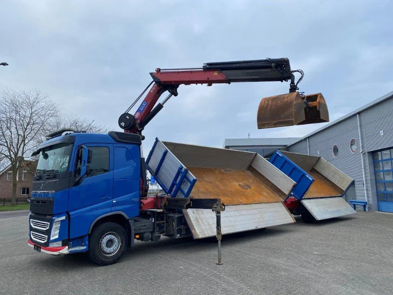 Volvo FH4-500 / HMF 3220K-RC / REMOTE / ROTATOR / 3SIDE TIPPER / DYNAMIC STEERING / ONLY:302623 KM / AUTOMATIC / EURO-6 / 2017 - Kranbil: bild 2 Volvo FH4-500 / HMF 3220K-RC / REMOTE / ROTATOR / 3SIDE TIPPER / DYNAMIC STEERING / ONLY:302623 KM / AUTOMATIC / EURO-6 / 2017 - Kranbil: bild 2