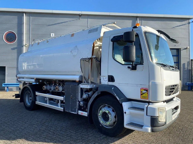 Volvo FL7-290 / 5 COMPARTIMENTS / 13000 LITER TOTAL / PUMP / AUTOMATIC / EURO-5 / 2009 - Tankbil: bild 2 Volvo FL7-290 / 5 COMPARTIMENTS / 13000 LITER TOTAL / PUMP / AUTOMATIC / EURO-5 / 2009 - Tankbil: bild 2