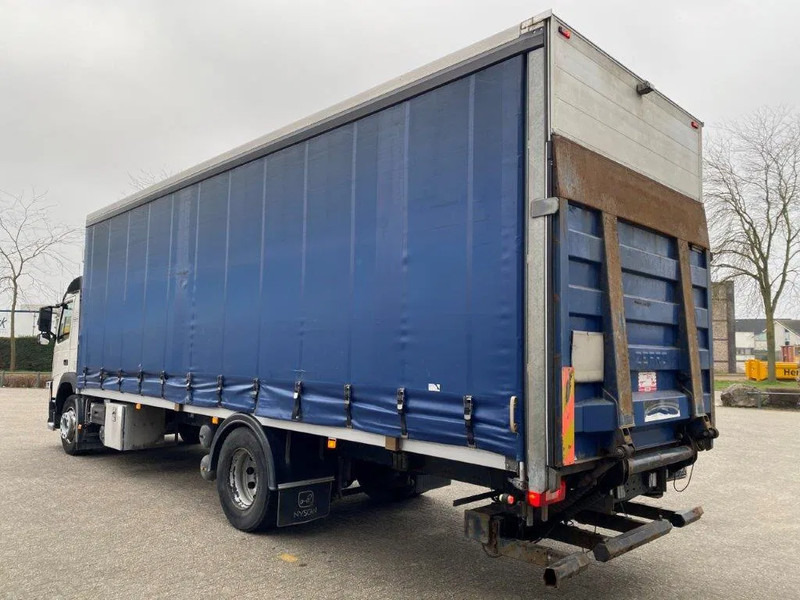 Volvo FM11-330 / LOW KM'S:472120 KM / LWDS / FULL-AIR / NAVI / CURTAIN SAILS / PLATFORM 2500KG / AUTOMATIC / EURO-6 / 2016 - Kapellbil: bild 3 Volvo FM11-330 / LOW KM'S:472120 KM / LWDS / FULL-AIR / NAVI / CURTAIN SAILS / PLATFORM 2500KG / AUTOMATIC / EURO-6 / 2016 - Kapellbil: bild 3
