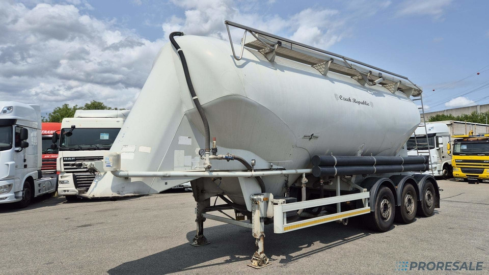 SPITZER SF 2737/2P - SILOCISTERNA 37 m3 - Bulktrailer: bild 2 SPITZER SF 2737/2P - SILOCISTERNA 37 m3 - Bulktrailer: bild 2