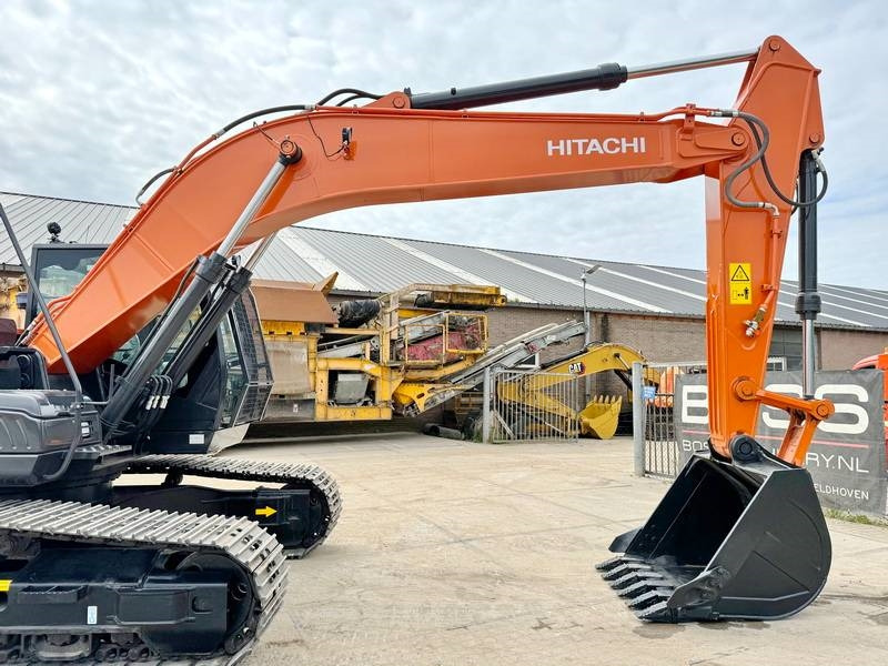 Ny Bandgrävare Hitachi ZX220LC-5G / 2025 ULTRA MODEL / ISUZU ENGINE: bild 10