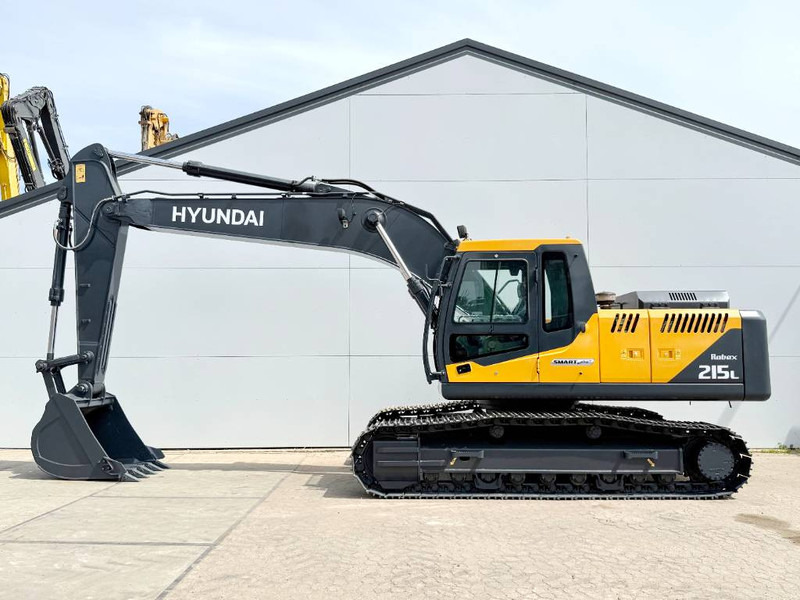 Hyundai R215L Smart Plus *2025 Model* - New / Unused - Bandgrävare: bild 1 Hyundai R215L Smart Plus *2025 Model* - New / Unused - Bandgrävare: bild 1