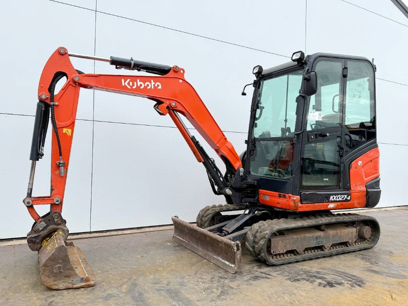 Kubota KX027-4 - Hammer Lines / Quick Coupler - Minigrävmaskin: bild 2 Kubota KX027-4 - Hammer Lines / Quick Coupler - Minigrävmaskin: bild 2