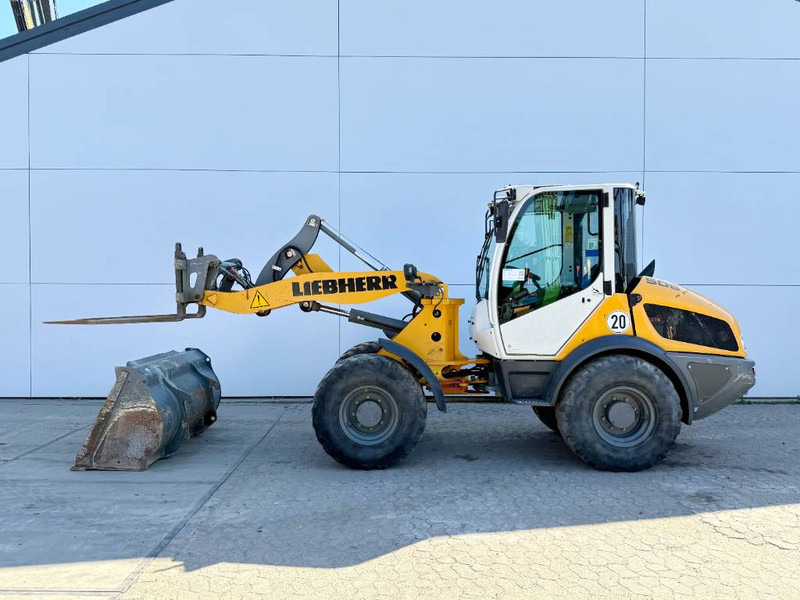 Liebherr L506C - German Machine / Quick Coupler - Hjullastare: bild 1 Liebherr L506C - German Machine / Quick Coupler - Hjullastare: bild 1