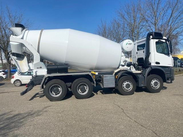 Mercedes Arocs 4145 - Betongbil: bild 4 Mercedes Arocs 4145 - Betongbil: bild 4