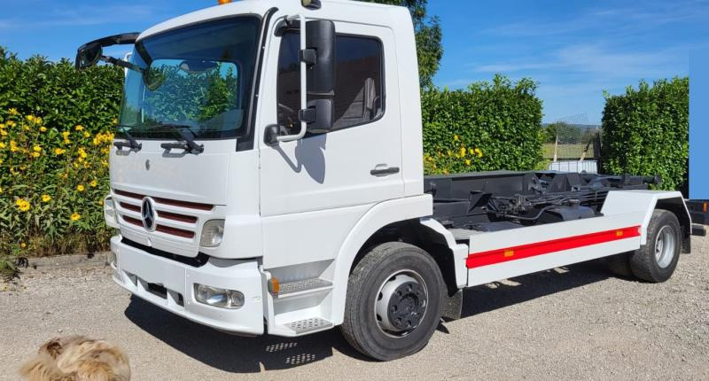Mercedes Atego - Liftdumper lastbil: bild 2 Mercedes Atego - Liftdumper lastbil: bild 2