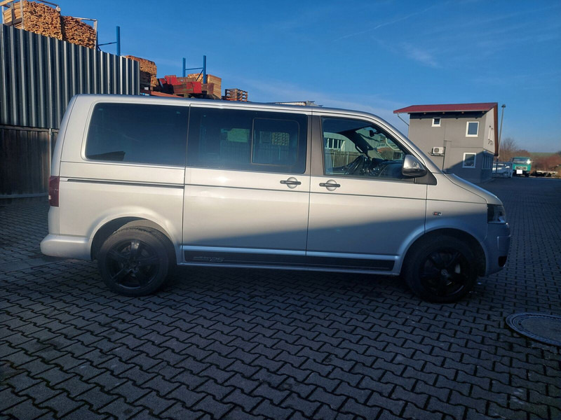 Volkswagen Transporter Multivan AHK Doppelklima Tisch Leder 7-Sitzer - Minibuss, Persontransport: bild 4 Volkswagen Transporter Multivan AHK Doppelklima Tisch Leder 7-Sitzer - Minibuss, Persontransport: bild 4