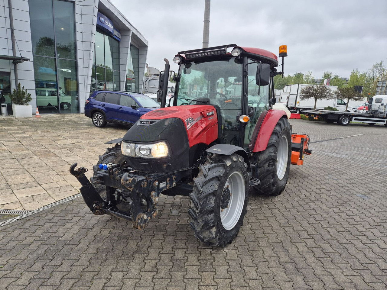 Case IH Farmall 75 / 2022 / Only 1853 MTH / Sweeper + Plow Extra / 1 OWN - Traktor: bild 4 Case IH Farmall 75 / 2022 / Only 1853 MTH / Sweeper + Plow Extra / 1 OWN - Traktor: bild 4