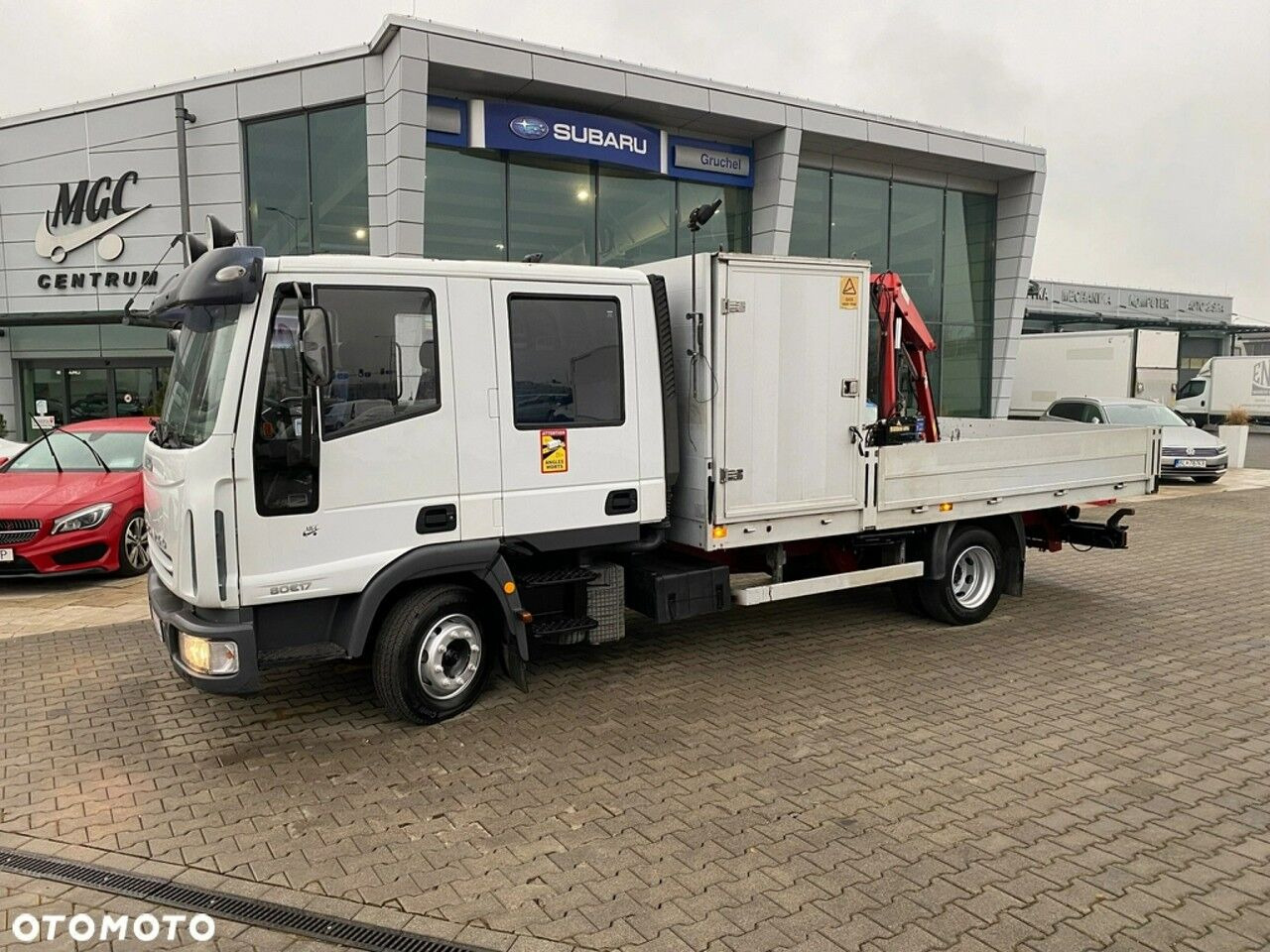 Iveco Eurocargo ML80E17 - Flakbil, Kranbil: bild 1 Iveco Eurocargo ML80E17 - Flakbil, Kranbil: bild 1
