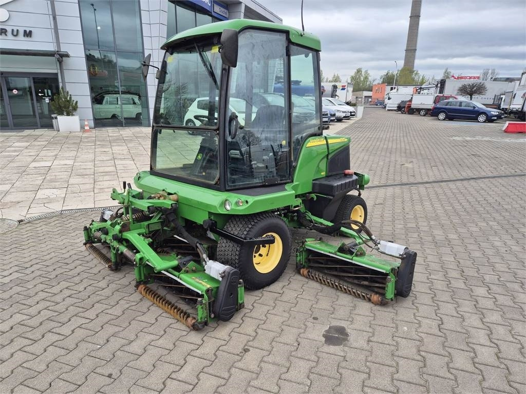 John Deere 1905 4WD / 2010 / SERVICED / CABIN! - Gräsklippare: bild 1 John Deere 1905 4WD / 2010 / SERVICED / CABIN! - Gräsklippare: bild 1