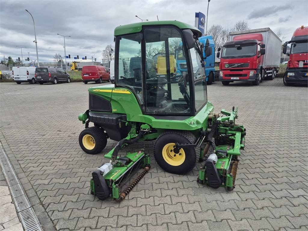John Deere 1905 4WD / 2010 / SERVICED / CABIN! - Gräsklippare: bild 5 John Deere 1905 4WD / 2010 / SERVICED / CABIN! - Gräsklippare: bild 5