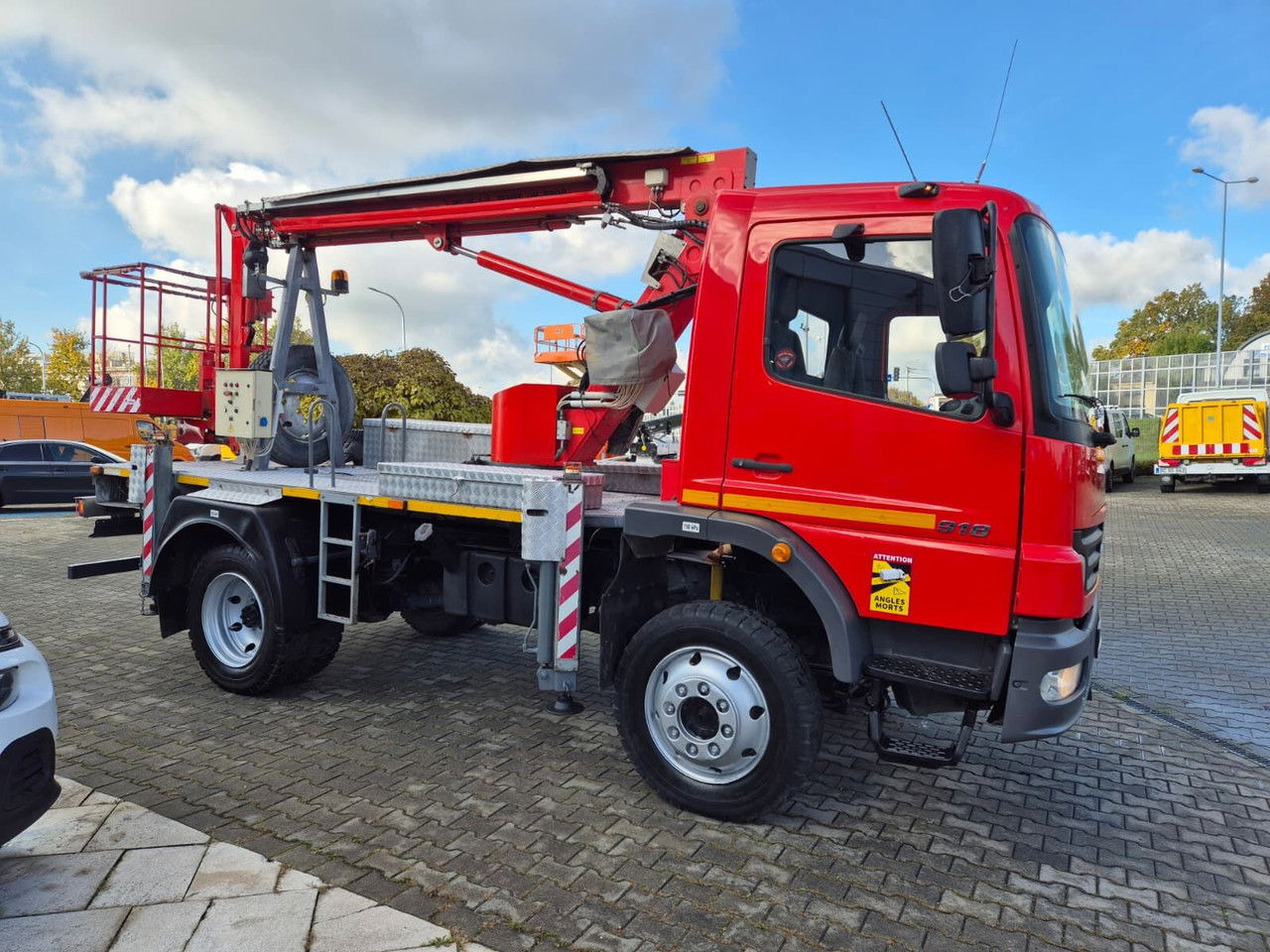 Mercedes-Benz Atego 918 4x4 / 16 M Lift / Serviced - Billift: bild 1 Mercedes-Benz Atego 918 4x4 / 16 M Lift / Serviced - Billift: bild 1