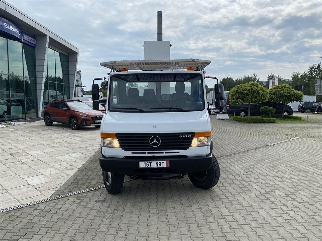 Mercedes-Benz Vario 816D / 4X4 / E4 / 16M HIGH / 200kg+40kg / - Billift: bild 5 Mercedes-Benz Vario 816D / 4X4 / E4 / 16M HIGH / 200kg+40kg / - Billift: bild 5