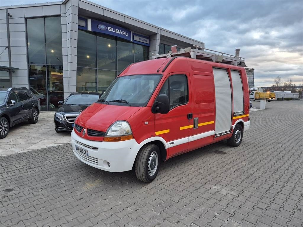 Renault Master 2.5 DCi / ONLY 25TKM!!! / LIKE NEW / WE HAV - Släck/ Räddningsvagn: bild 2 Renault Master 2.5 DCi / ONLY 25TKM!!! / LIKE NEW / WE HAV - Släck/ Räddningsvagn: bild 2