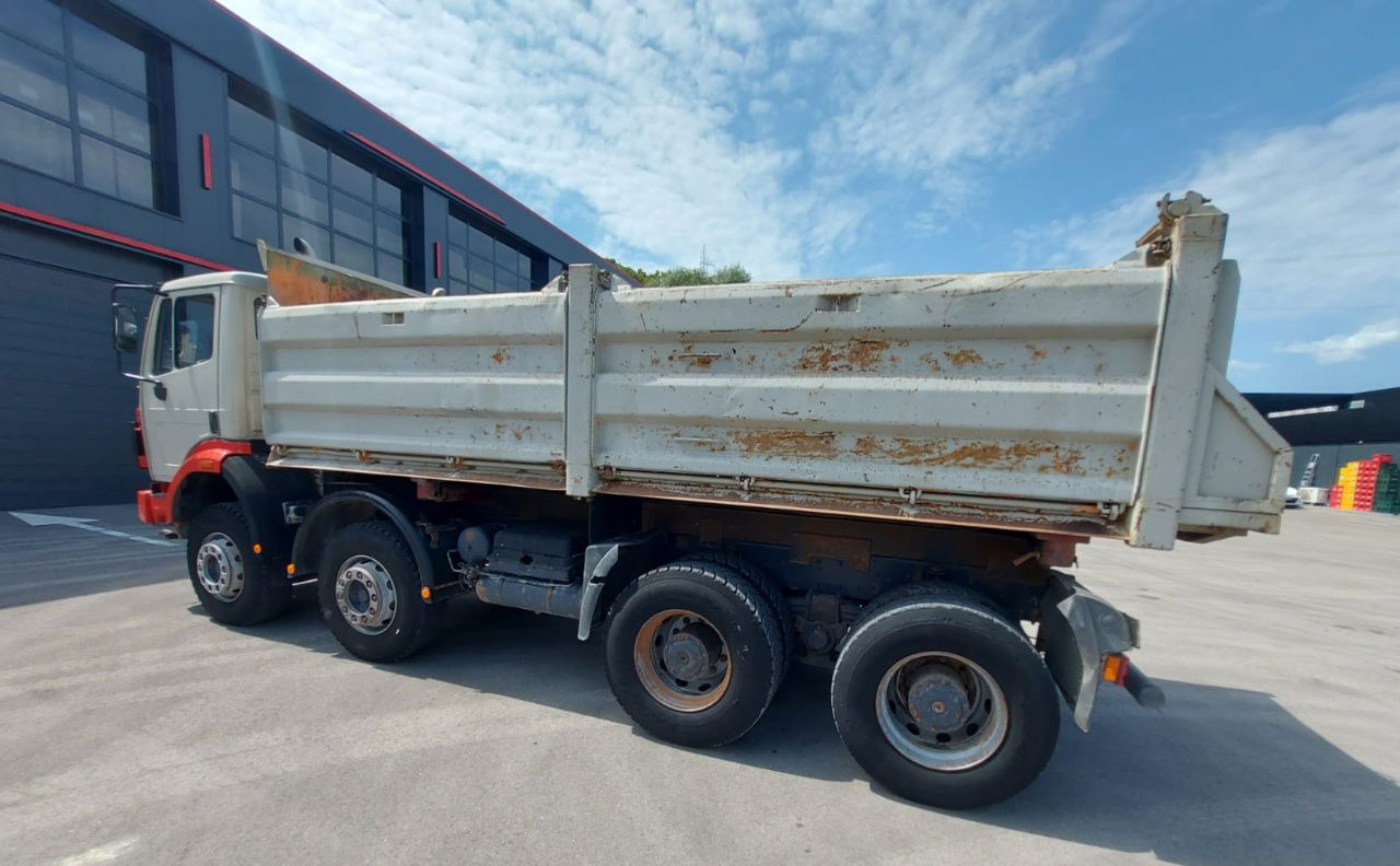 Mercedes-Benz SK 3235 8X4 tipper - V8 - Spring - Tippbil lastbil: bild 3 Mercedes-Benz SK 3235 8X4 tipper - V8 - Spring - Tippbil lastbil: bild 3