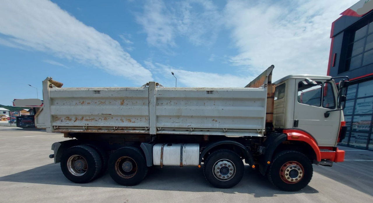Mercedes-Benz SK 3235 8X4 tipper - V8 - Spring - Tippbil lastbil: bild 4 Mercedes-Benz SK 3235 8X4 tipper - V8 - Spring - Tippbil lastbil: bild 4
