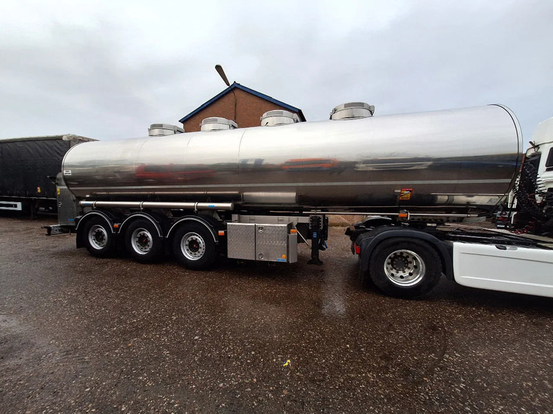 ETA SR3A - Tanktrailer: bild 3 ETA SR3A - Tanktrailer: bild 3