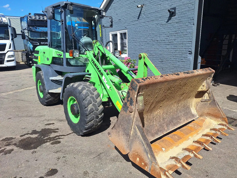 Yanmar V80 - Kompakt bandlastare: bild 1 Yanmar V80 - Kompakt bandlastare: bild 1