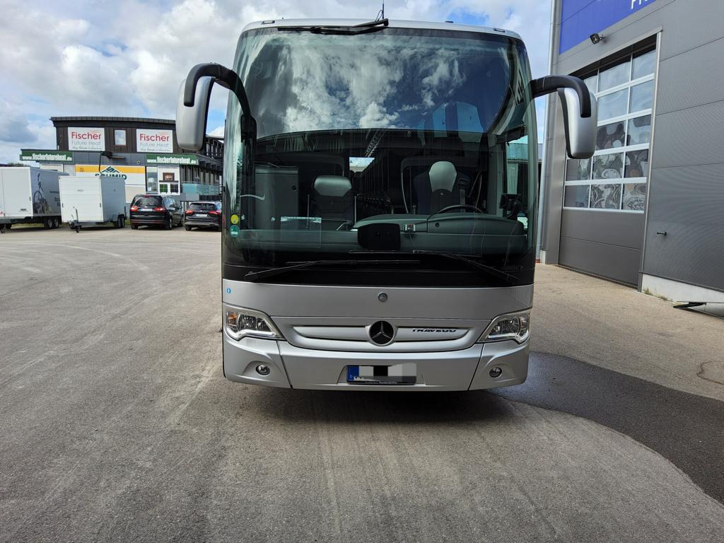 Mercedes Benz 2x Travego L 17 RHD vis a vis Tisch - Stehküche - Luxline - 476 PS - Turistbuss: bild 2 Mercedes Benz 2x Travego L 17 RHD vis a vis Tisch - Stehküche - Luxline - 476 PS - Turistbuss: bild 2