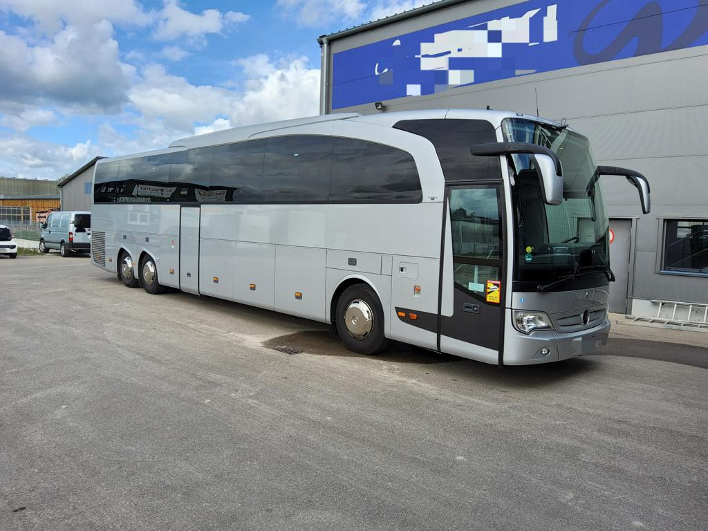 Mercedes Benz 2x Travego L 17 RHD vis a vis Tisch - Stehküche - Luxline - 476 PS - Turistbuss: bild 1 Mercedes Benz 2x Travego L 17 RHD vis a vis Tisch - Stehküche - Luxline - 476 PS - Turistbuss: bild 1