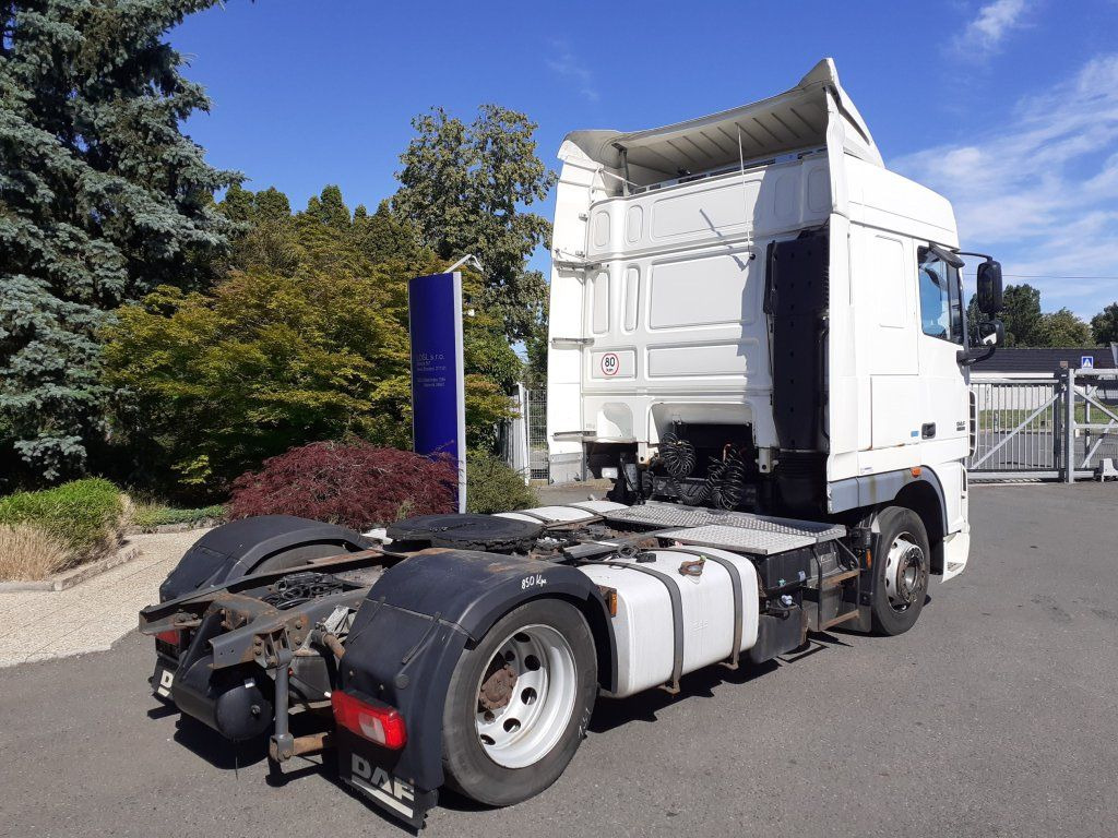 DAF XF105.460 EEV MEGA/lowdeck - Dragbil: bild 4 DAF XF105.460 EEV MEGA/lowdeck - Dragbil: bild 4