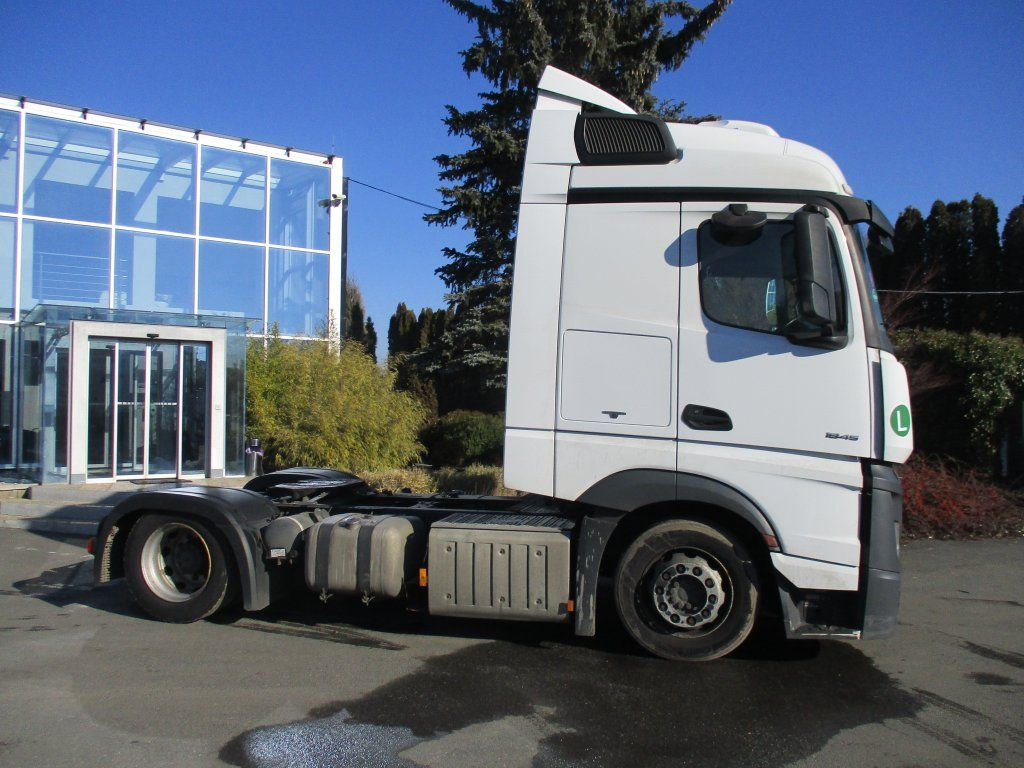 Mercedes-Benz 1845 Actros EURO 6 MEGA/lowdeck - Dragbil: bild 3 Mercedes-Benz 1845 Actros EURO 6 MEGA/lowdeck - Dragbil: bild 3