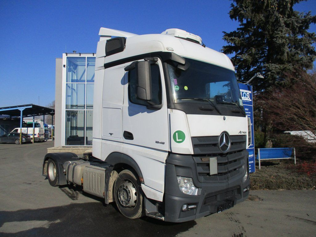 Mercedes-Benz 1845 Actros EURO 6 MEGA/lowdeck - Dragbil: bild 2 Mercedes-Benz 1845 Actros EURO 6 MEGA/lowdeck - Dragbil: bild 2