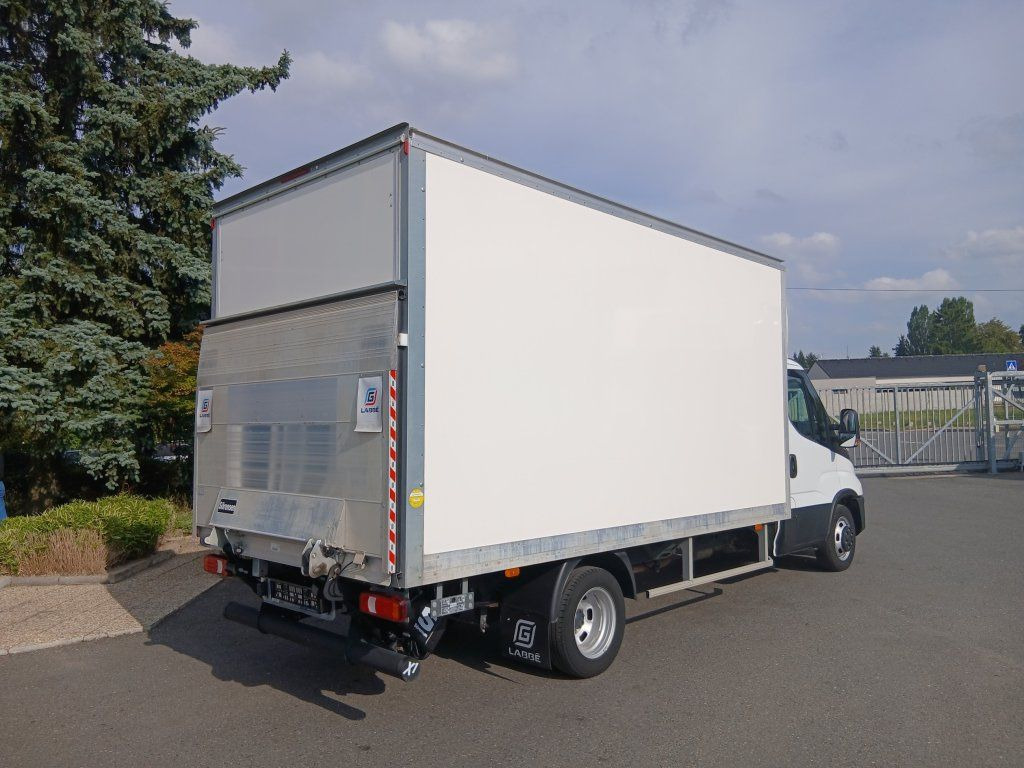 Iveco 35C16 Daily 3,0l - Volymskåp: bild 4 Iveco 35C16 Daily 3,0l - Volymskåp: bild 4