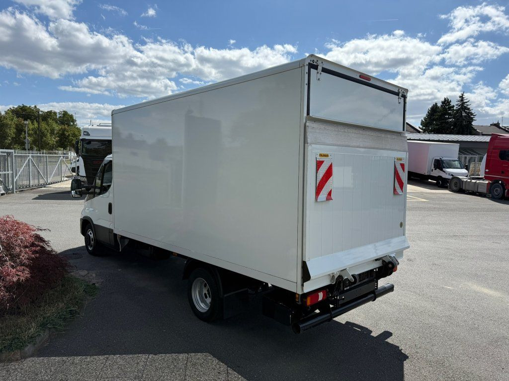 Iveco 35C16 Daily - Volymskåp: bild 4 Iveco 35C16 Daily - Volymskåp: bild 4