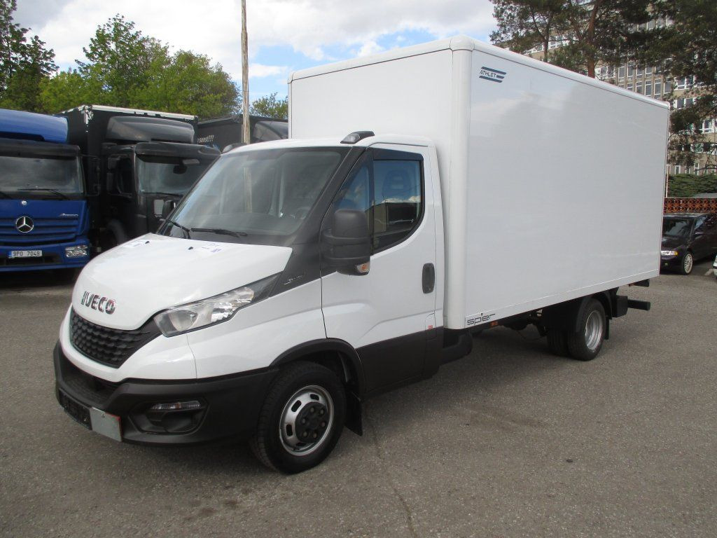 Iveco Daily 35C16 - Volymskåp: bild 1 Iveco Daily 35C16 - Volymskåp: bild 1