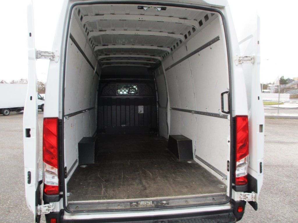 Iveco Daily 35S16 Hi Matic - Skåpbil: bild 5 Iveco Daily 35S16 Hi Matic - Skåpbil: bild 5