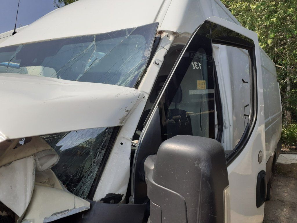 Iveco Daily 35S16 maxi Damaged - Skåpbil: bild 5 Iveco Daily 35S16 maxi Damaged - Skåpbil: bild 5